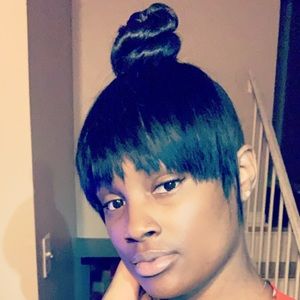 Meet your Posher, Monesha